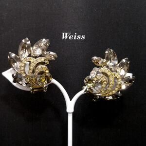 Weiss Gray Rhinestone Clip Earrings Ribbon Design Rhodium 1960s Vintage